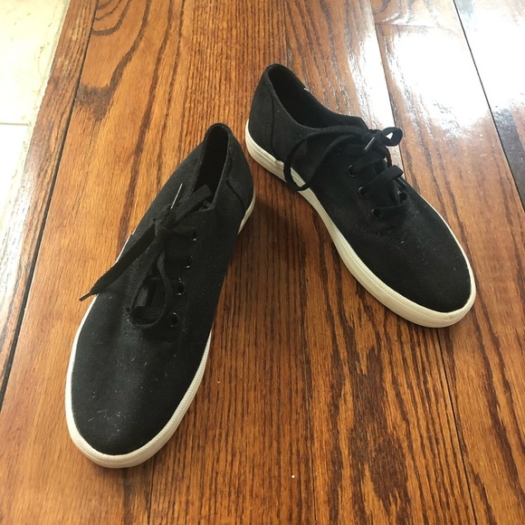 Supra Shoes - Brand New Supra Black Low Top Sneakers Size 5.5